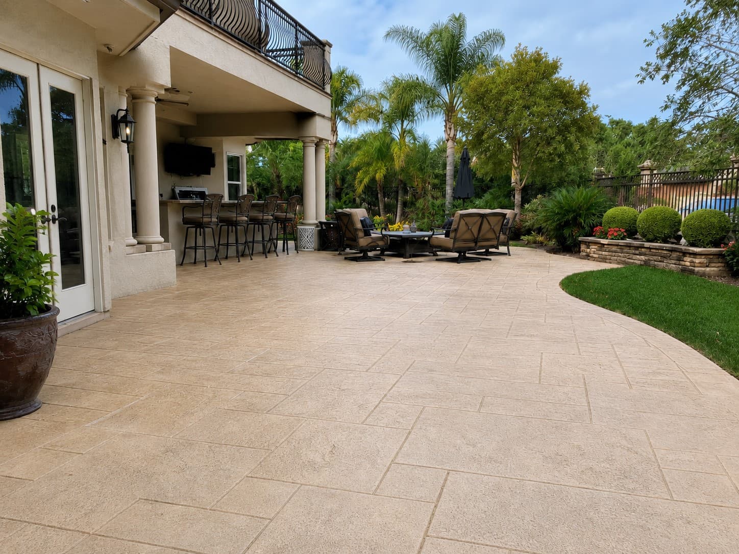 Clean patio after Washwell pressure washing